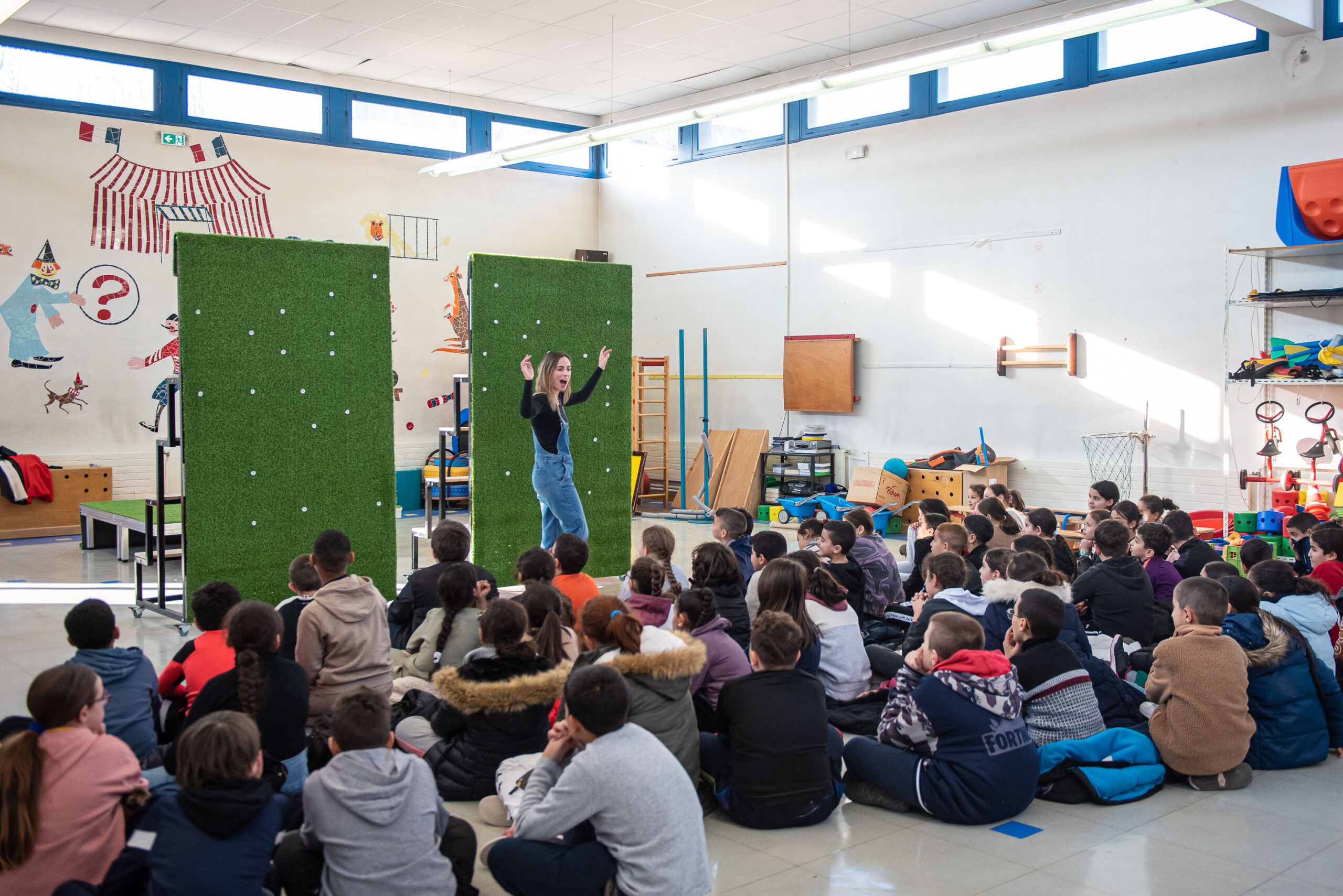 Centre Dramatique Des Villages Du Haut Vaucluse Un beau projet culturel « Passeurs d'histoires » entre les élèves de  l'école Giono et le Centre Dramatique des Villages du Haut Vaucluse -  Communauté de Communes Rhône Lez Provence